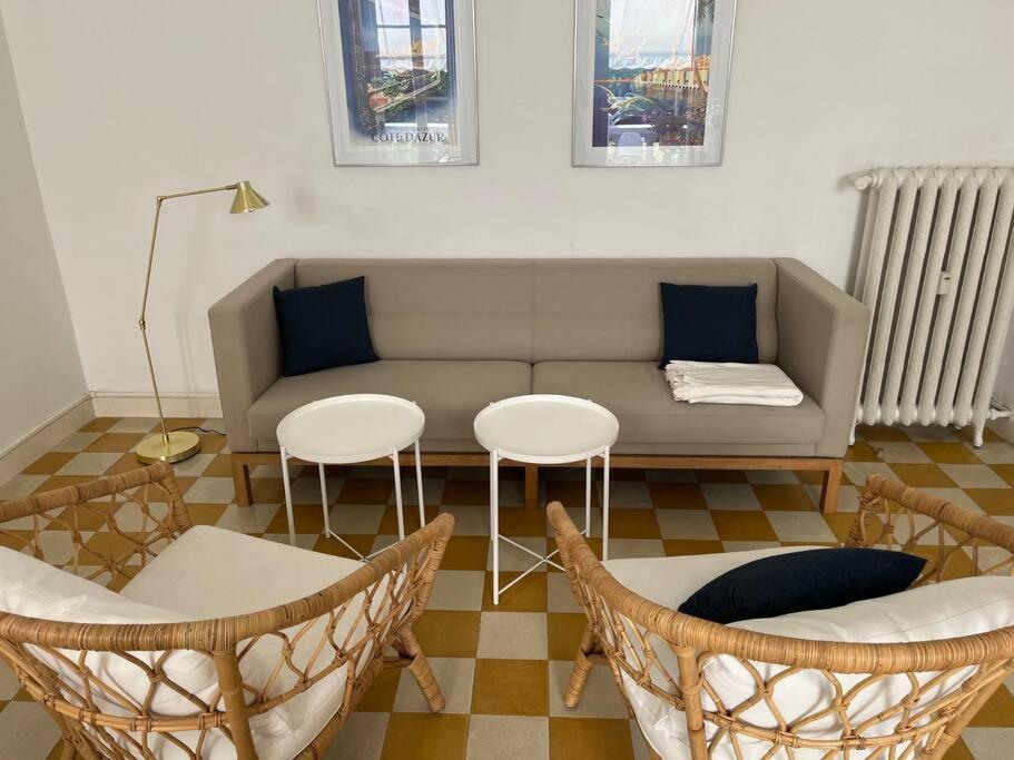 Beautiful Garden Apartment Steps From The Beach Menton Bagian luar foto