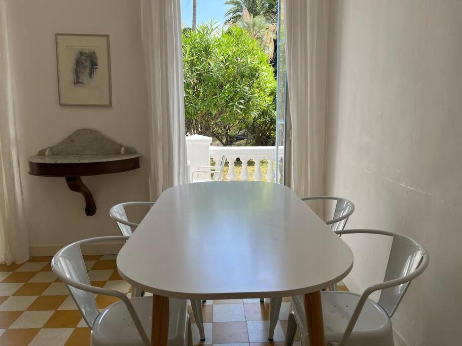 Beautiful Garden Apartment Steps From The Beach Menton Bagian luar foto