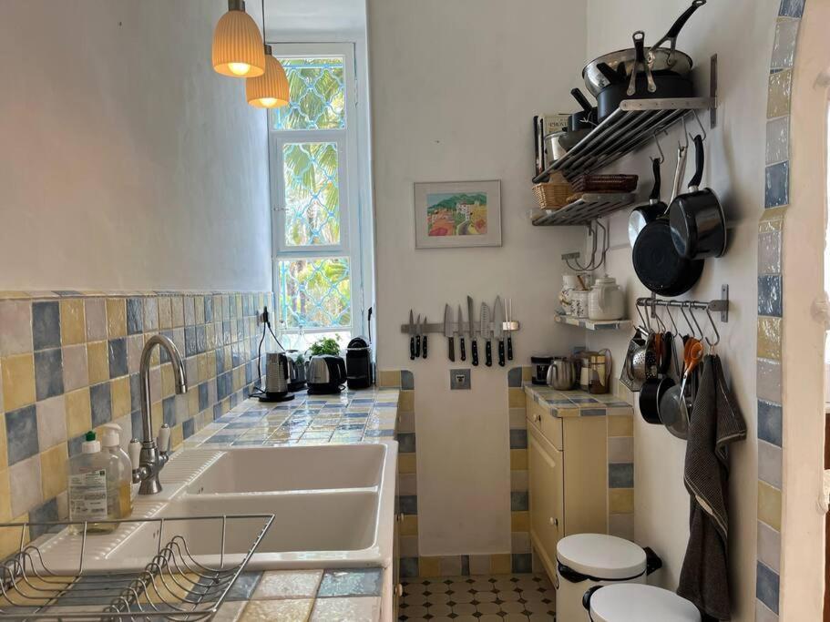Beautiful Garden Apartment Steps From The Beach Menton Bagian luar foto